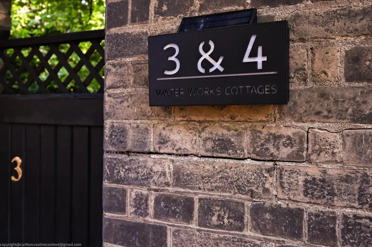The Water Works Cottage London 0*,
