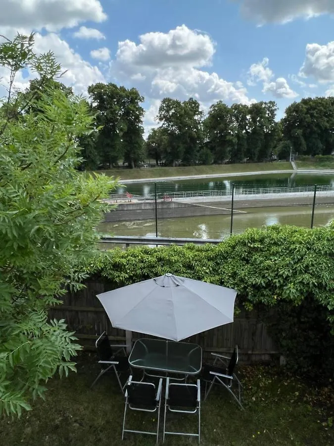 Chalet The Water Works Cottage London